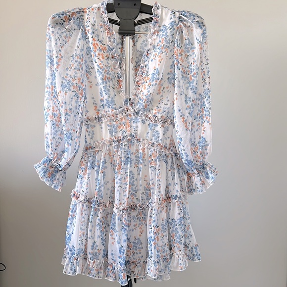 Selfie Leslie Dresses & Skirts - LANEY CUTOUT BACK RUFFLE DETAIL FLORAL DRESS WHITE